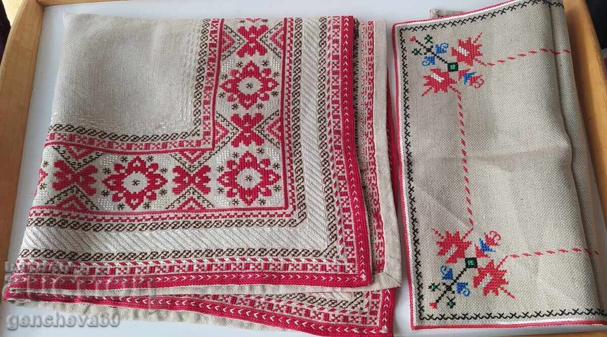 Παράδοση Χειροποίητο κέντημα σε λινό ύφασμα / δύο τεμάχια