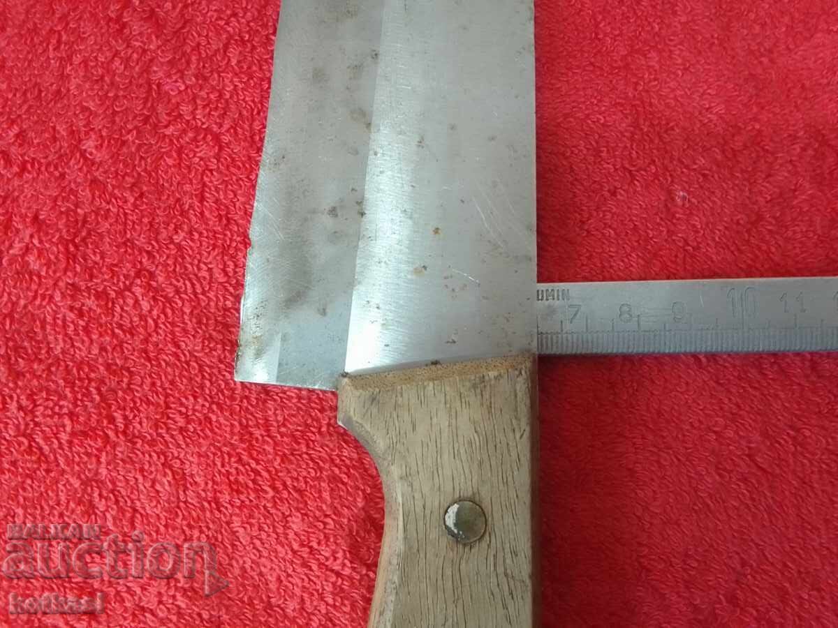 Παράδοση Μεγάλο, στιβαρό, επαγγελματικό μαχαίρι με φαρδιά λεπίδα