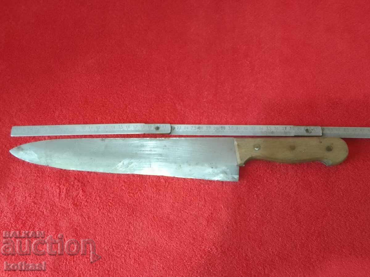Μεγάλο, στιβαρό, επαγγελματικό μαχαίρι με φαρδιά λεπίδα