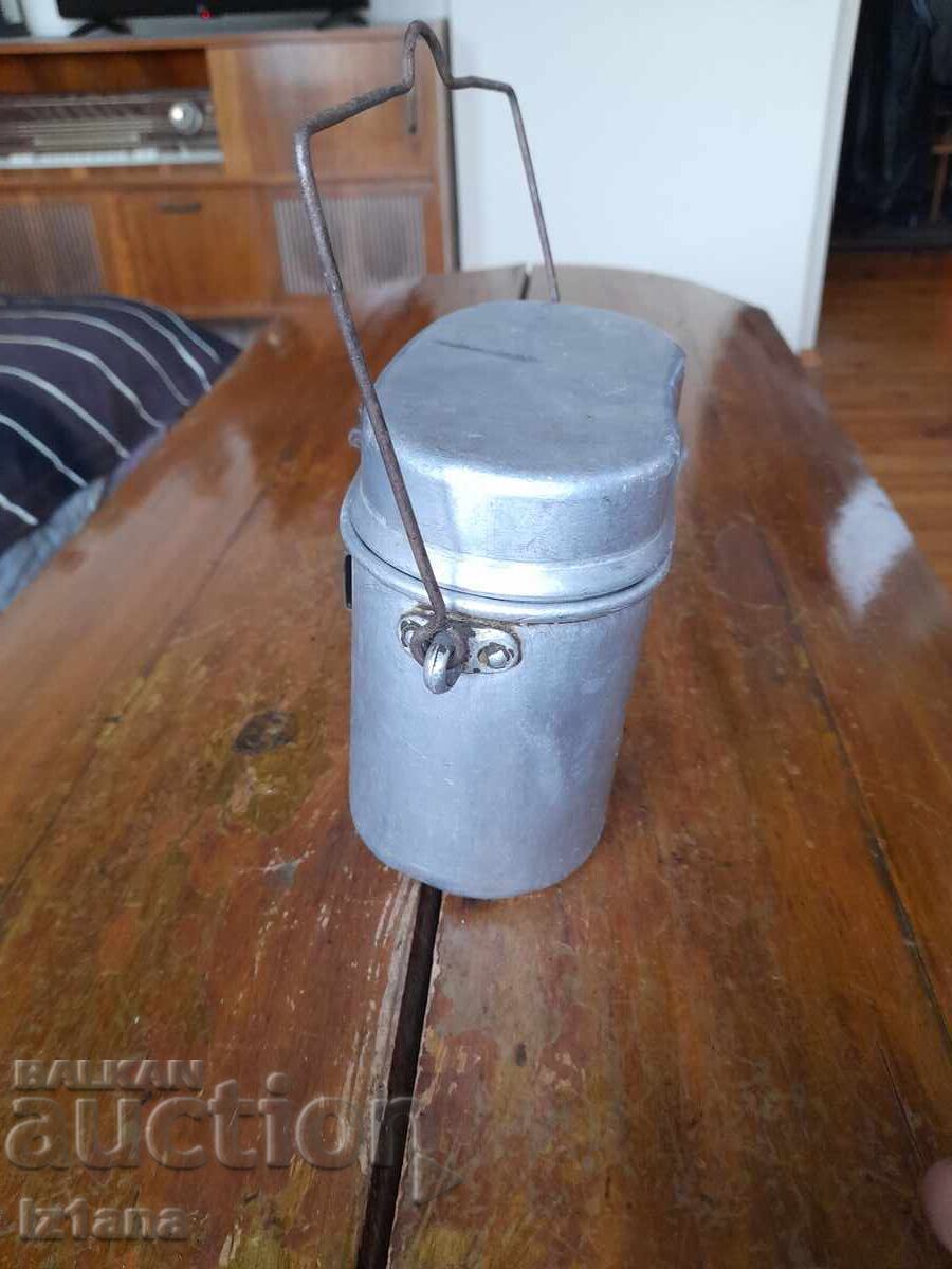 Delivery of Old soldier's food box