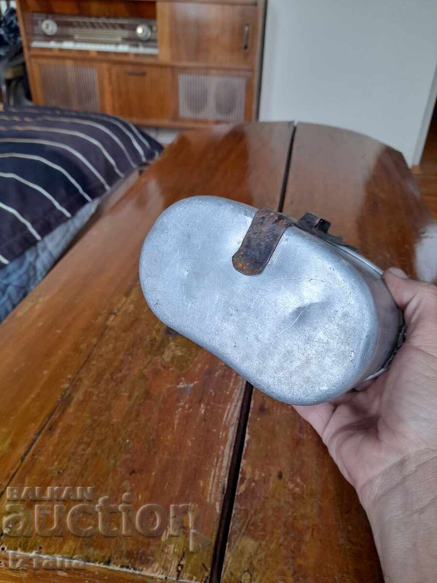 Old soldier's food box - 5