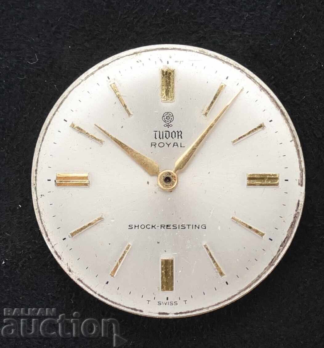 Auction Tudor Royal Model 1950 Mechanical Auction Tudor Royal Model 1950 Mechanical