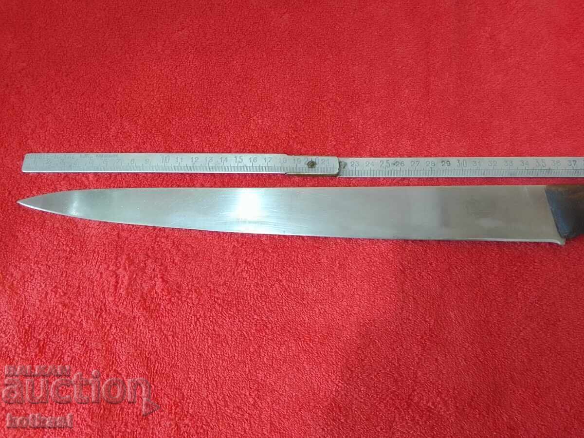 Стар голям Професионален масивен нож VIKTORINOX Швейцария с цена 65.50 лв. | € 33.49