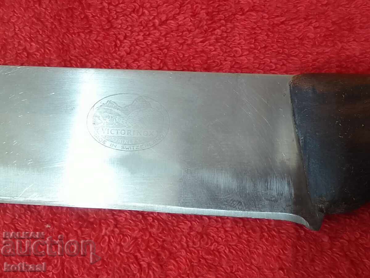 Delivery of Large, Professional, Massive VIKTORINOX Swiss Knife