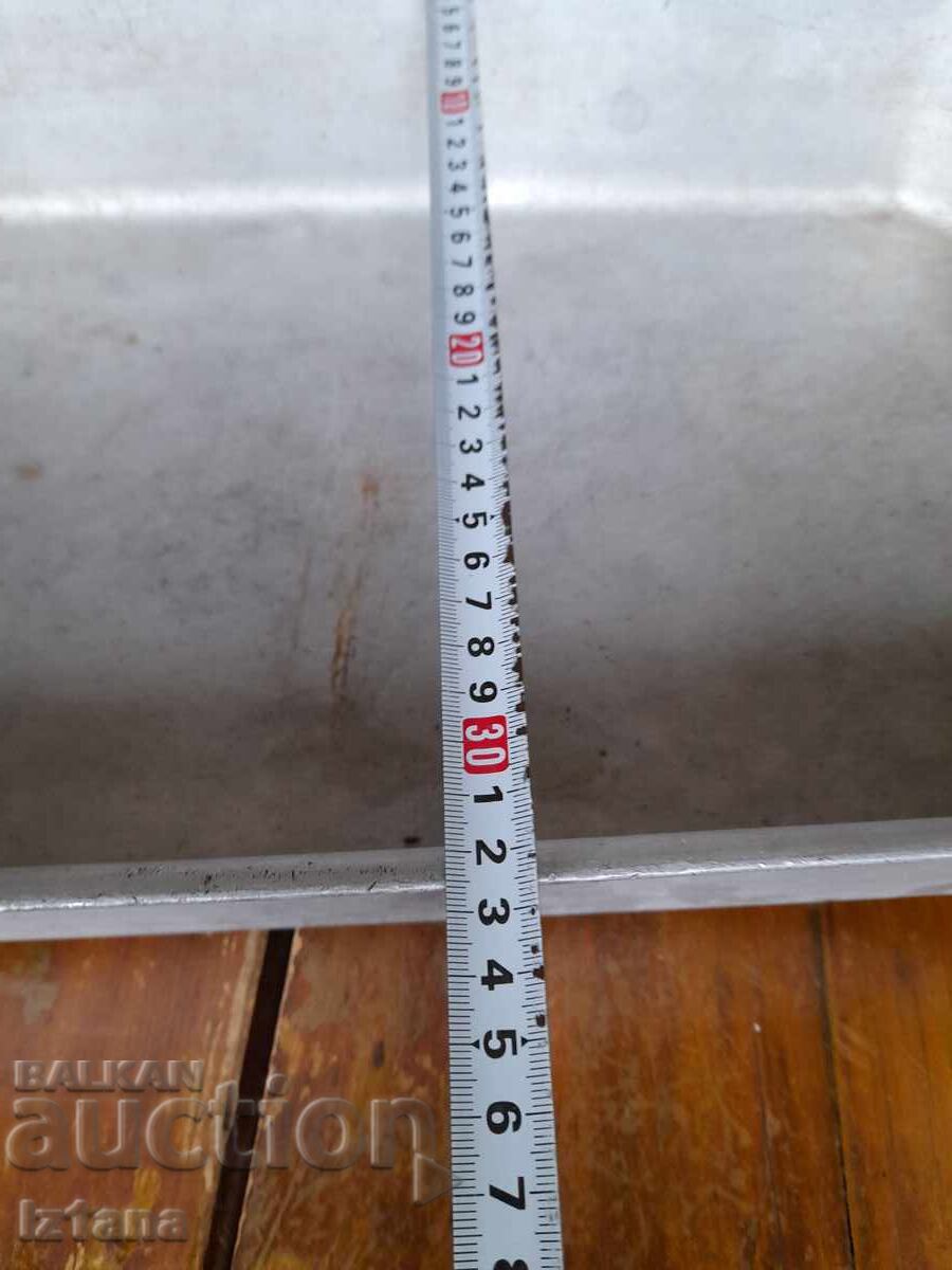 Old aluminum tray, casserole - 6 Old aluminum tray, casserole - 6