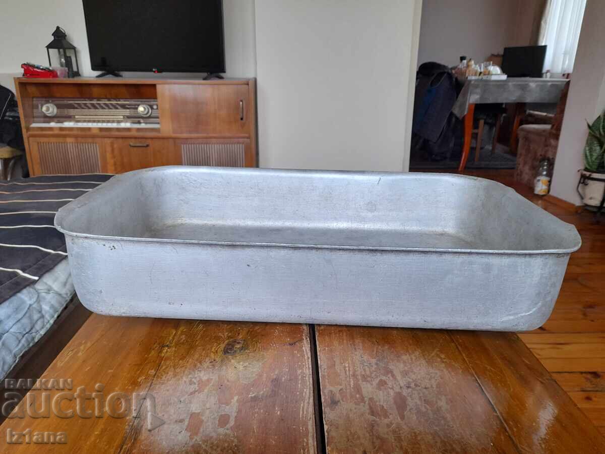 Old aluminum tray, casserole Old aluminum tray, casserole
