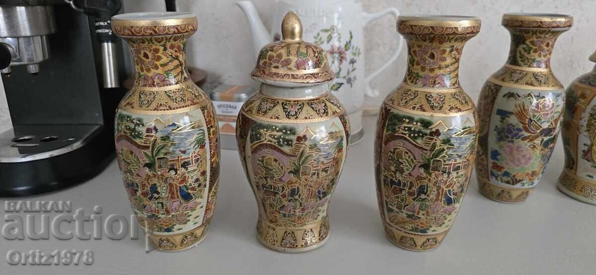 Set de trei vaze chinezești vechi cu preț 105.00 BGN | € 53.69