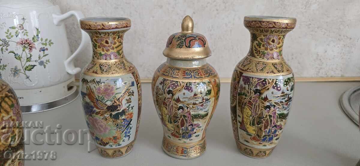 Set de trei vaze chinezești vechi