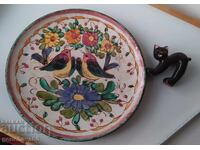 Красива чиния за стена,,Пиленца"майолика и коте/Италия