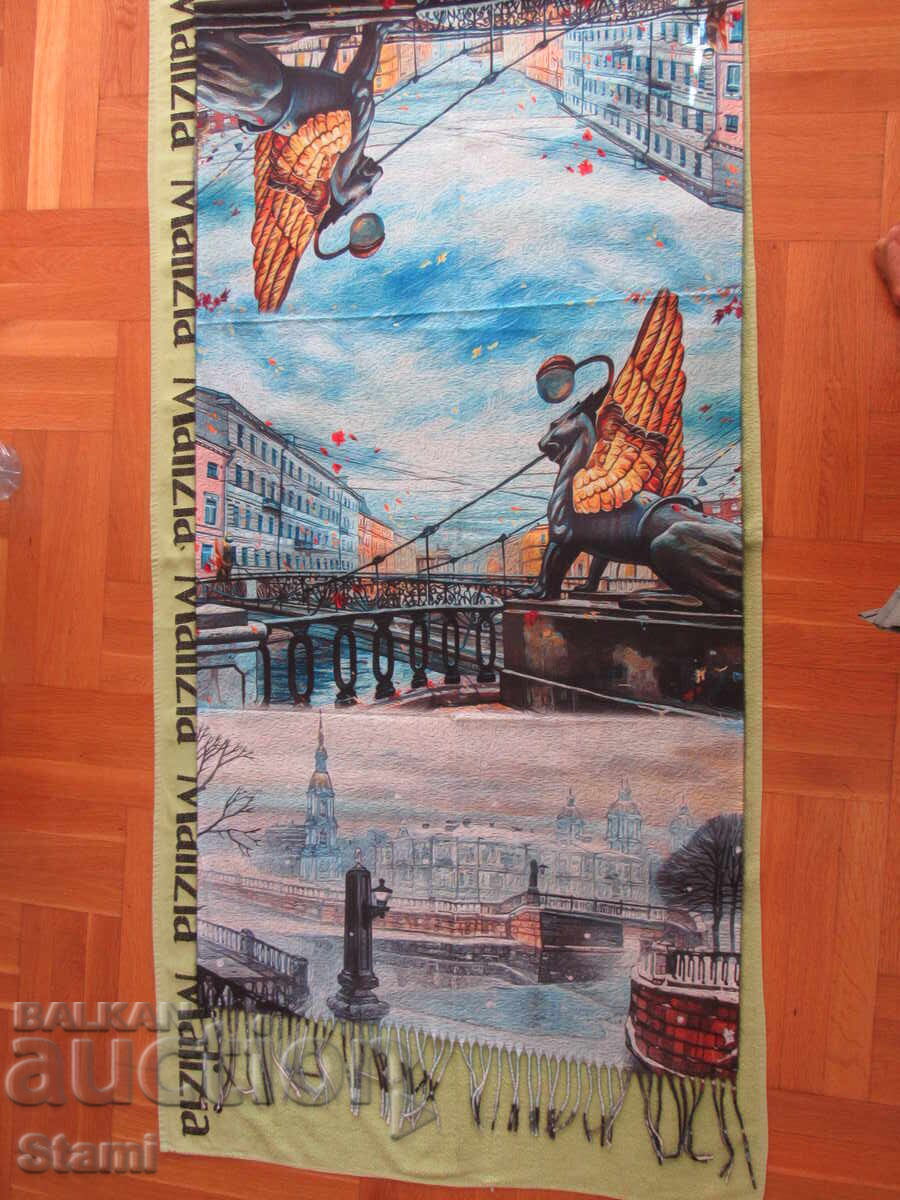 Auction  Fine double-faced cashmere and wool print scarf from Saint Petersburg, Russia