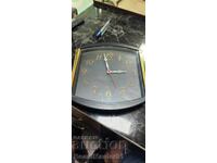 Ceas de perete Citizen B.Z.C