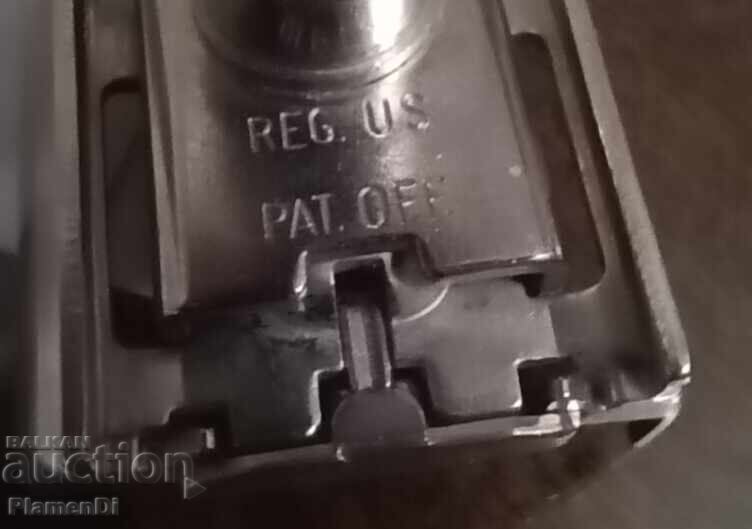 Δημοπρασία Αντίκα ξυριστική μηχανή Gillette με θήκη Δημοπρασία Αντίκα ξυριστική μηχανή Gillette με θήκη