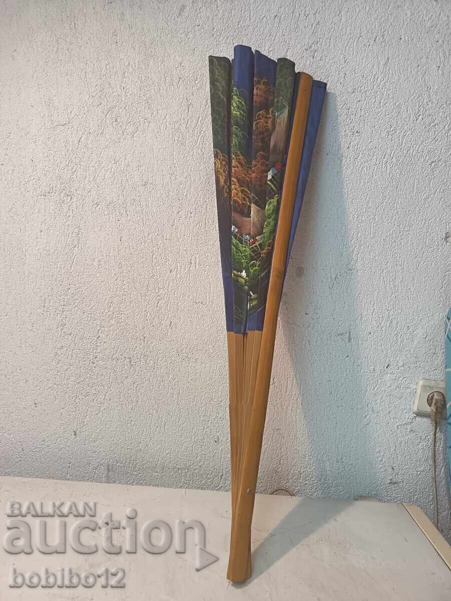 Μεγάλο βεντάλι για διακόσμηση με τιμή € 35.00 | 68.45 BGN