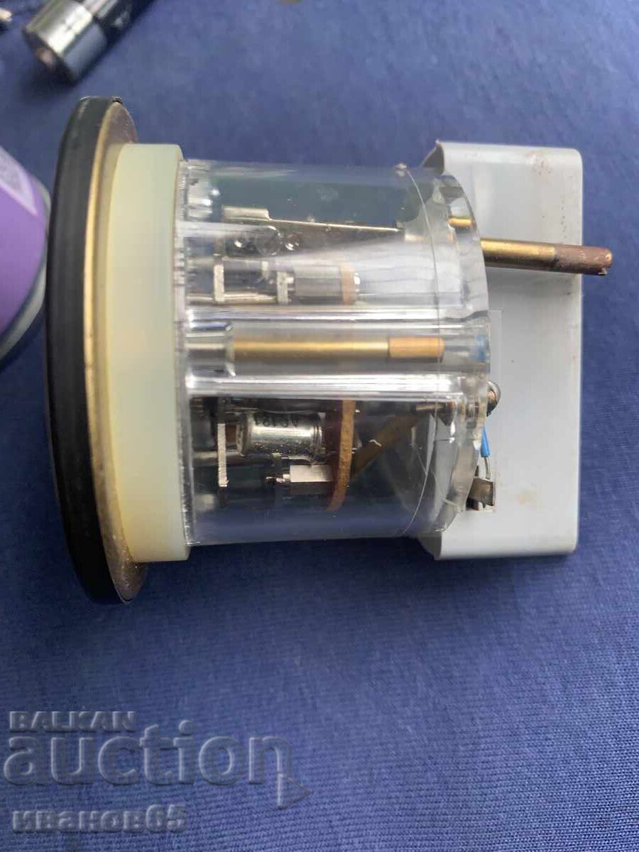 desk clock - 7 desk clock - 7