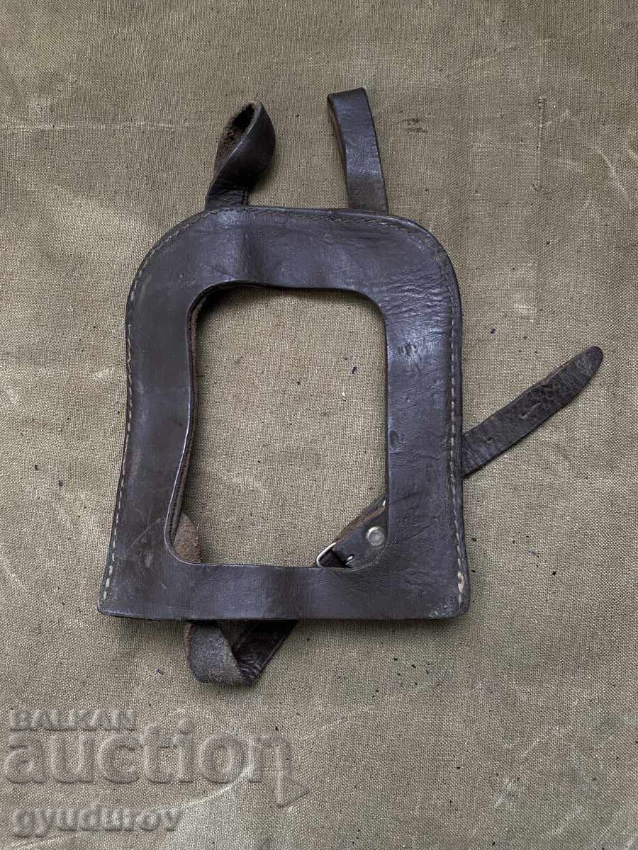 Shoulder blade carrier with price 8.00 BGN | € 4.09 Shoulder blade carrier with price 8.00 BGN | € 4.09