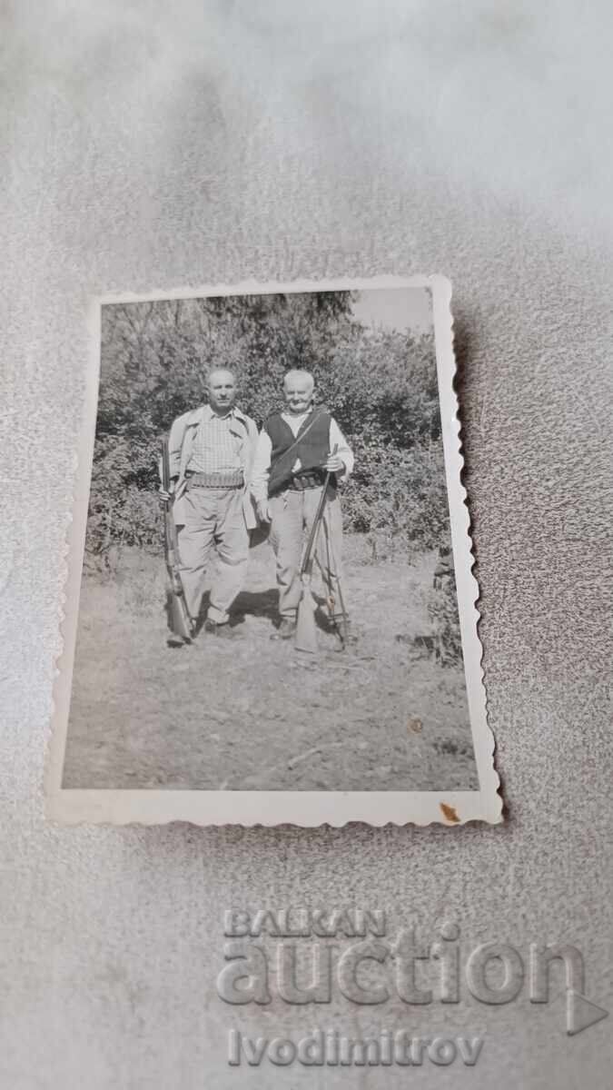 Φωτογραφία Δύο κυνηγών 1966 Φωτογραφία Δύο κυνηγών 1966