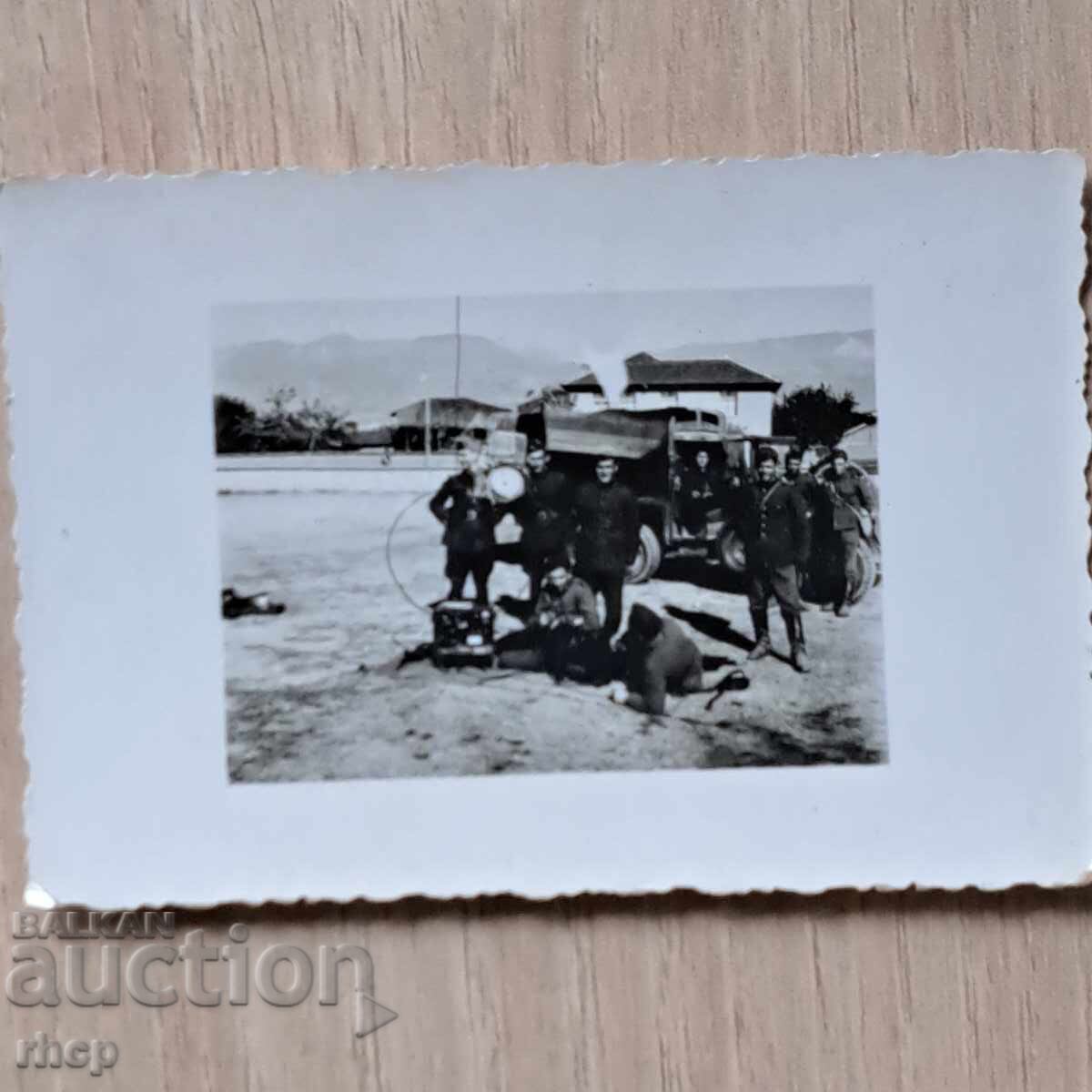 Radio transceiver radio car World War II with price 12.90 BGN | € 6.60 Radio transceiver radio car World War II with price 12.90 BGN | € 6.60