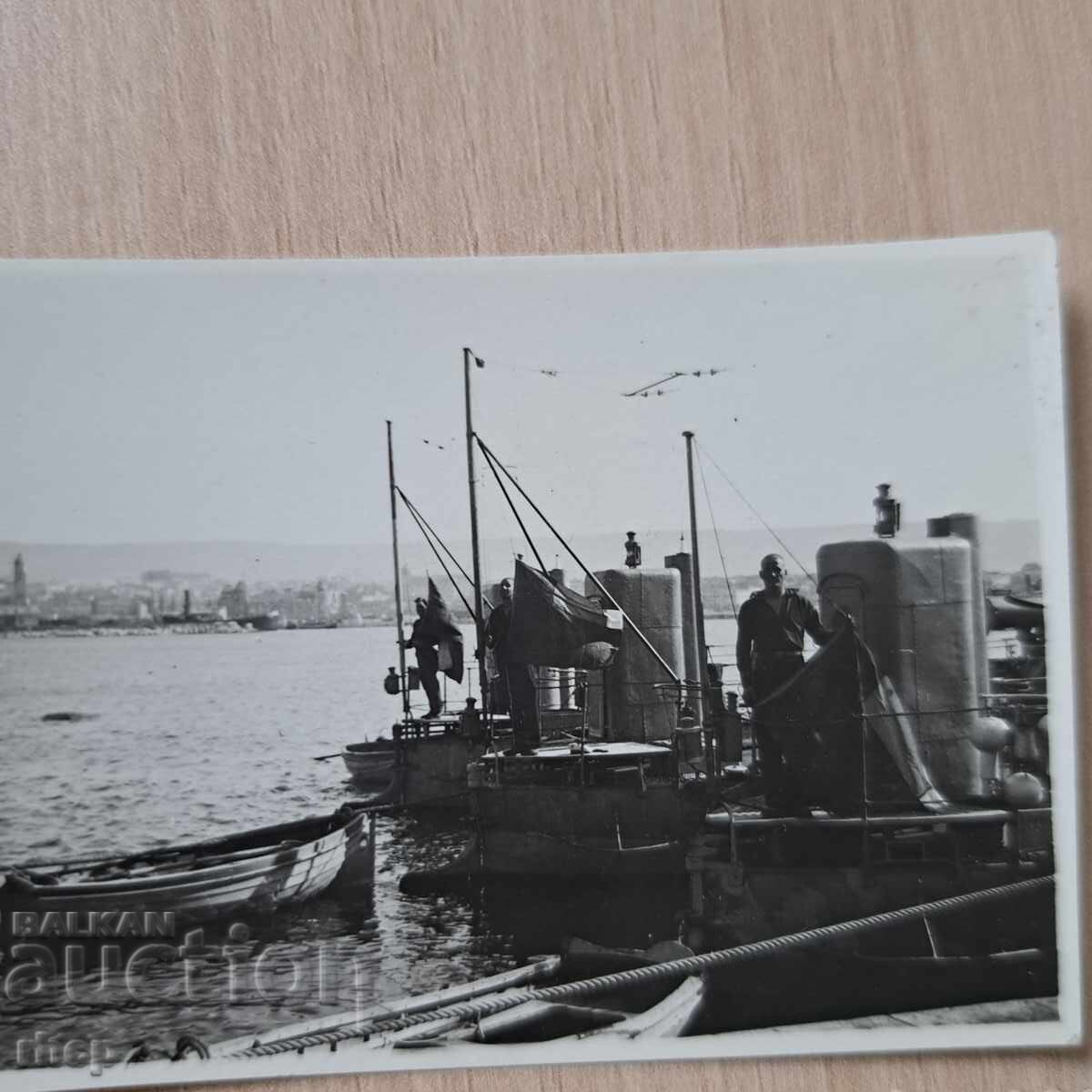 Доставка на Снимки от торпедоносец тип Дръзки флот офицери 1930те Доставка на Снимки от торпедоносец тип Дръзки флот офицери 1930те