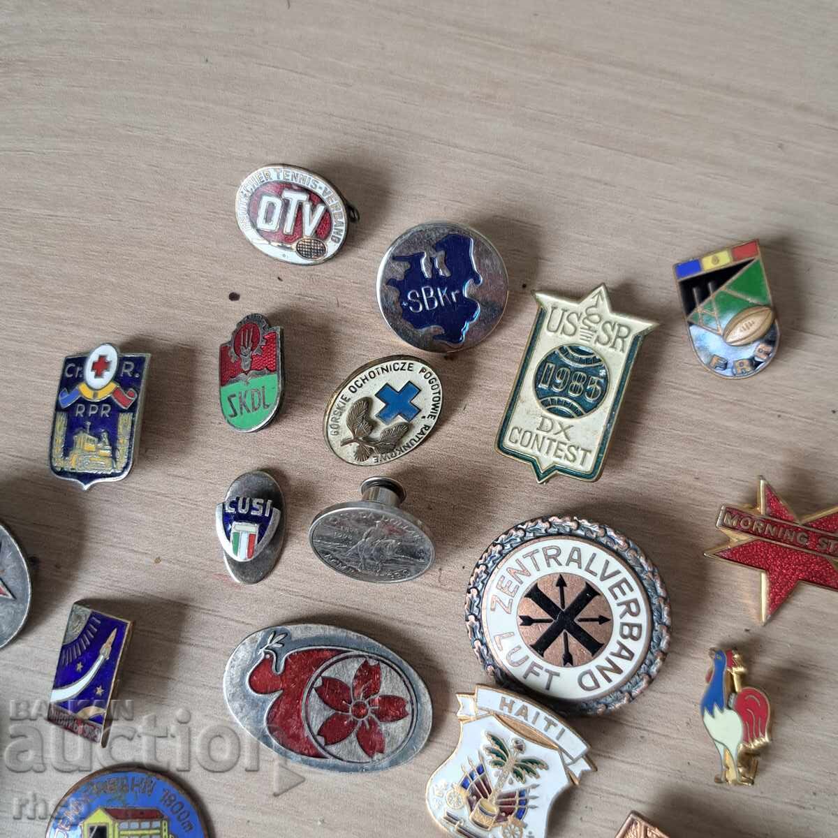 Λοτ 24 εμαγιέ σήματα - 5