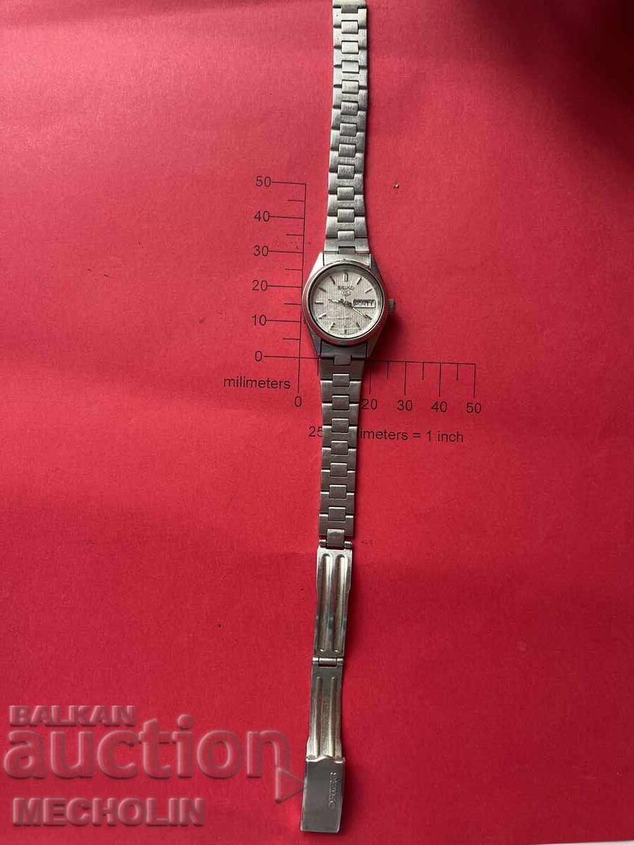 Auction WATCH 1 Auction WATCH 1