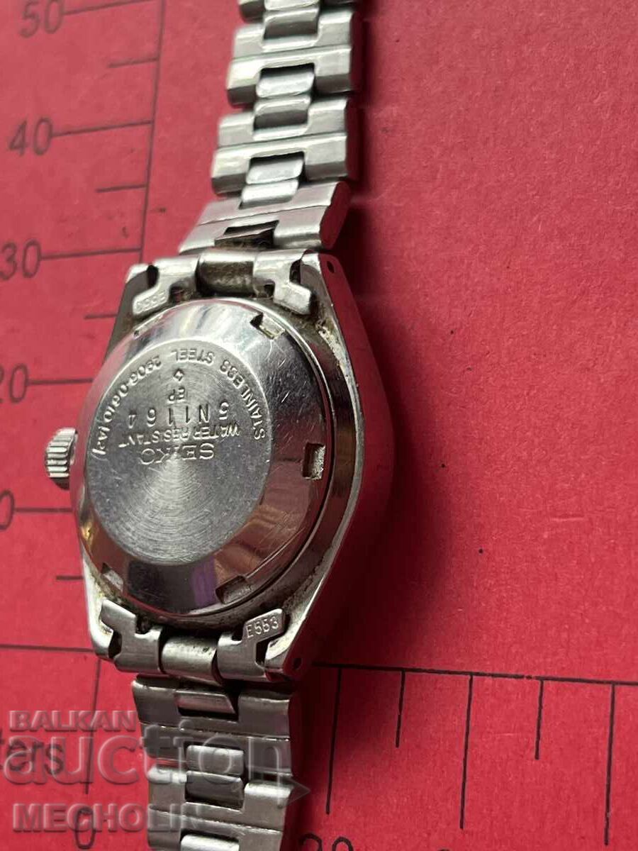 WATCH 1 - 6 WATCH 1 - 6