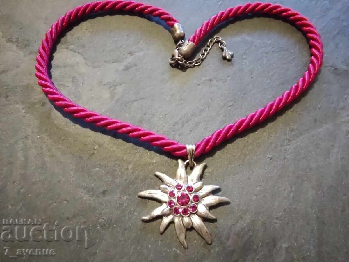 Delivery of Necklace, jewelry, magnetic color ART Edelweiss pendant, 6.11.25