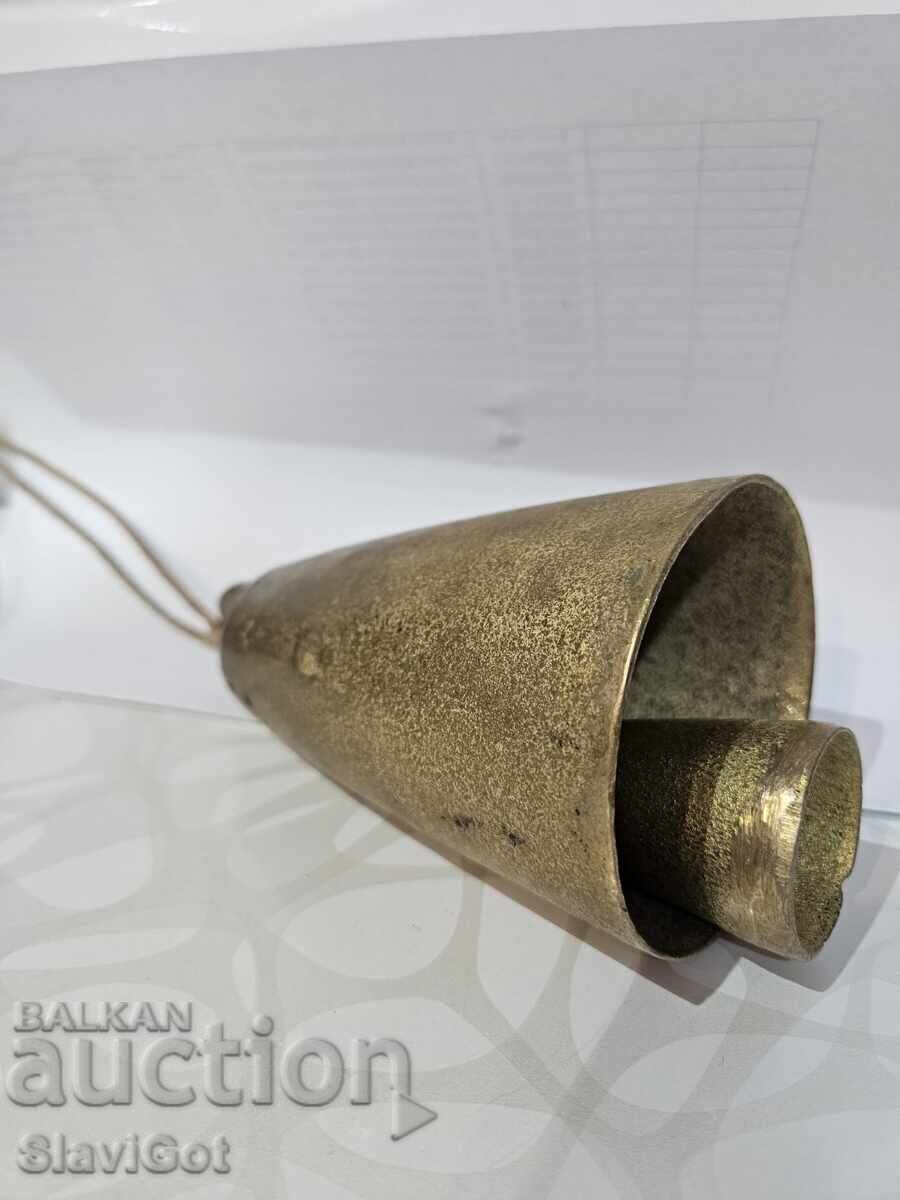 Δημοπρασία Περνίσκι Τσαν, βαμβάκι, κουδούνι