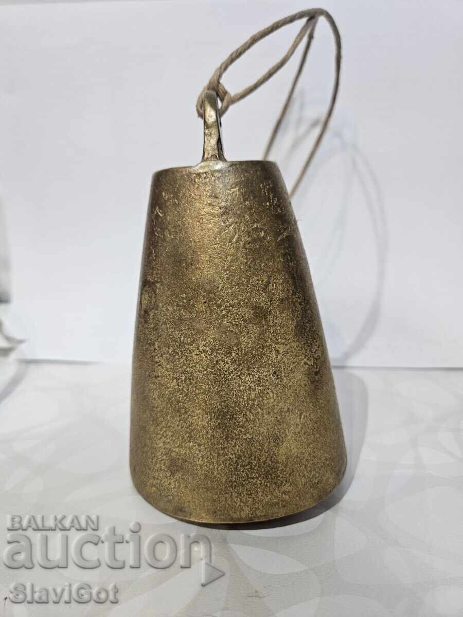 Περνίσκι Τσαν, βαμβάκι, κουδούνι