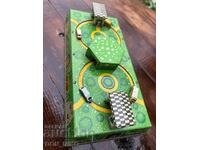 Μεταλλικό παιδικό παιχνίδι