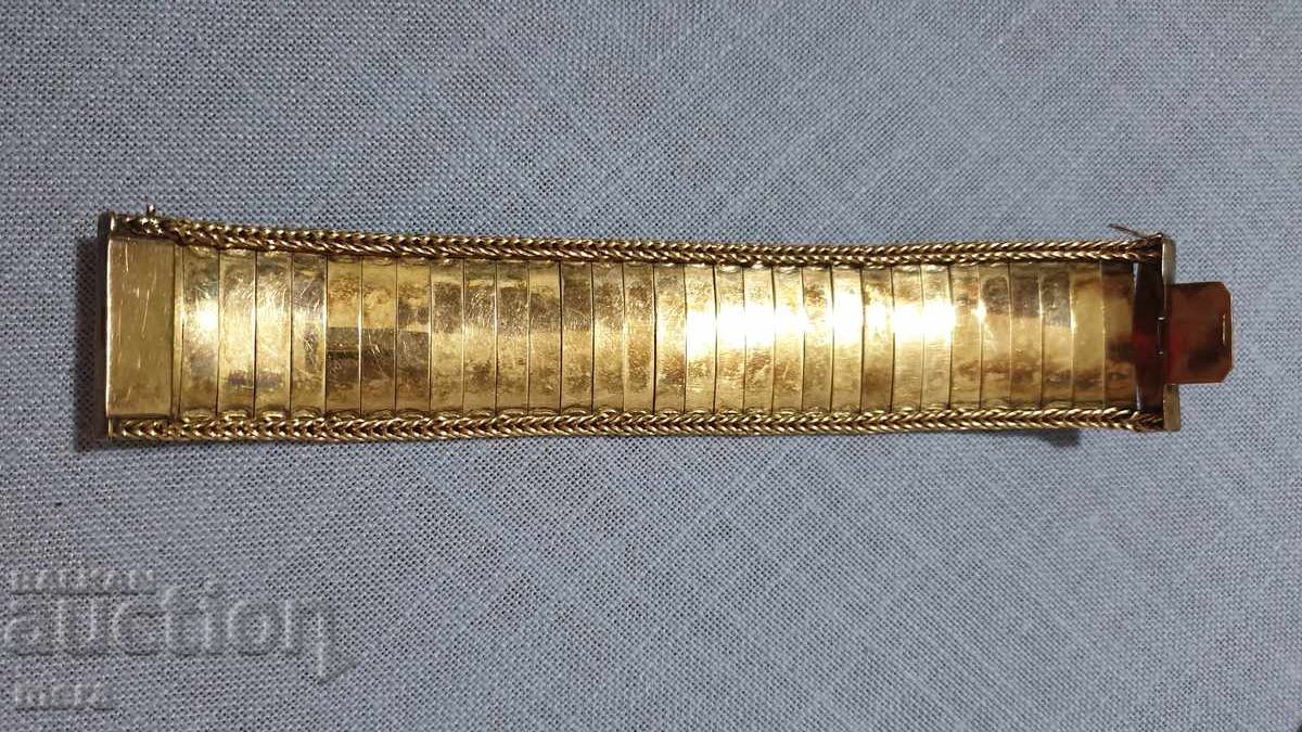 Κομψό επιχρυσωμένο βραχιόλι vintage με τιμή 210.00 BGN | € 107.37