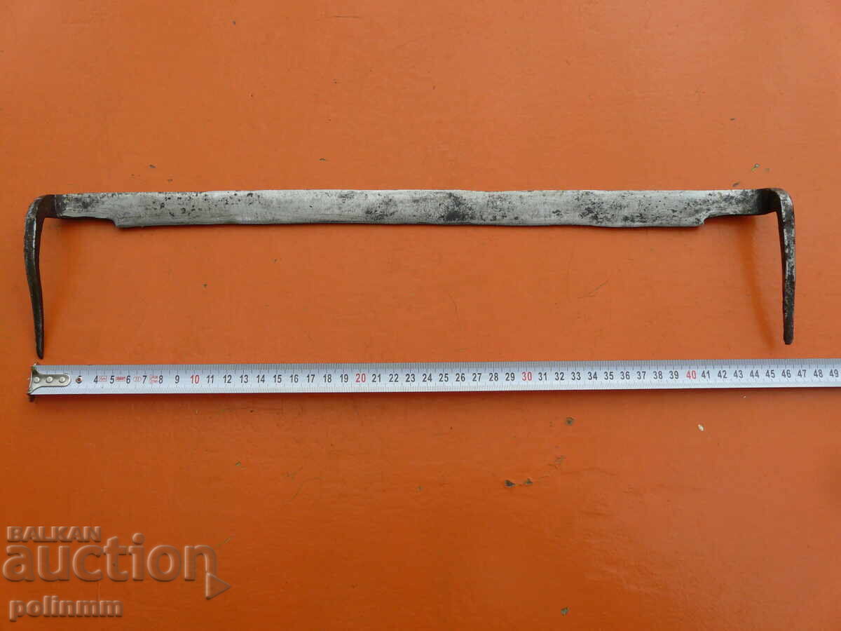 Old forged hand - 559