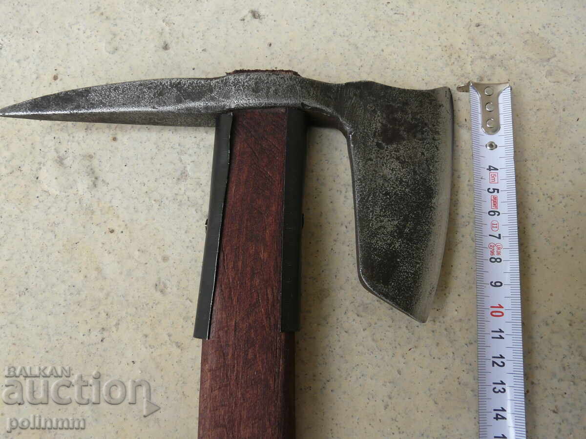 Παλιό τσεκούρι πικέλ - 587 με τιμή 120.00 BGN | € 61.36