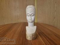 Ivory statuette 20 cm. 888 gr