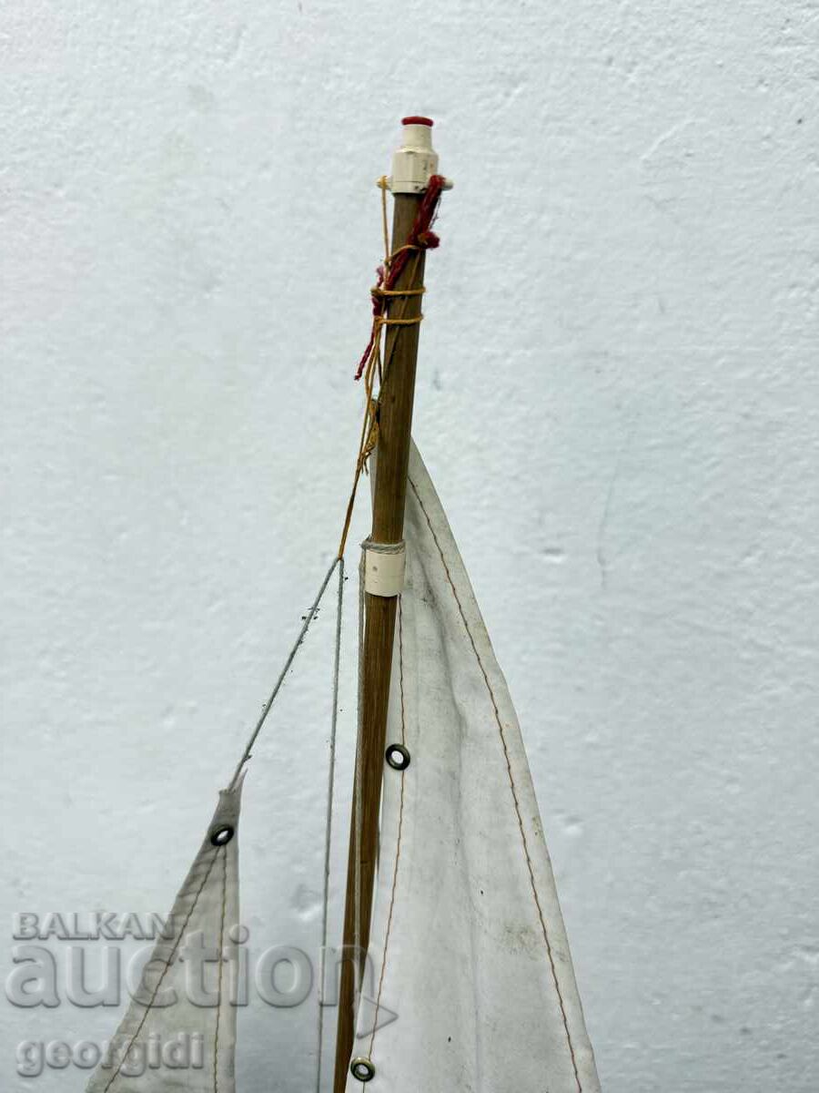 Μοντέλο ιστιοφόρου - Sturmvogel. Νο. 7585 με τιμή 130.00 BGN | € 66.47 Μοντέλο ιστιοφόρου - Sturmvogel. Νο. 7585 με τιμή 130.00 BGN | € 66.47