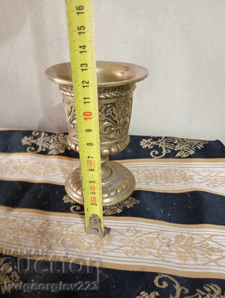 Викторианска чаша,пенал,цигаретник с цена 100.00 лв. | € 51.13 Викторианска чаша,пенал,цигаретник с цена 100.00 лв. | € 51.13