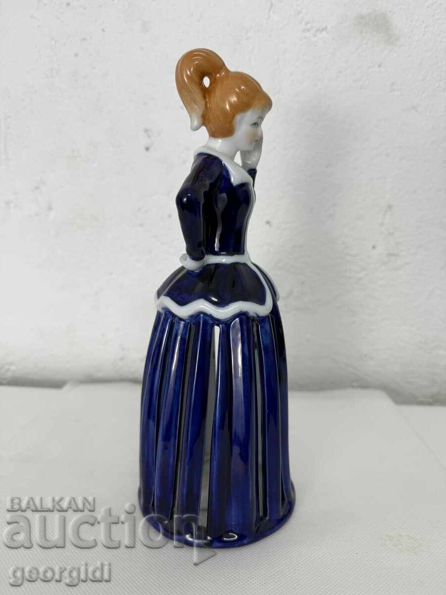 Πορσελάνινο ειδώλιο κοριτσιού / θήκη για πετσέτες. №7589 - 5