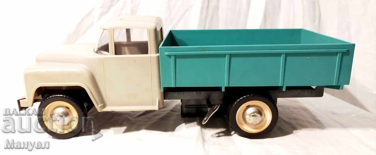 Large model of GAZ-53, Russia - 1984 Large model of GAZ-53, Russia - 1984