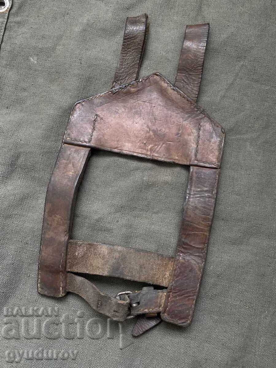 Носач за лопатка с цена 8.00 лв. | € 4.09