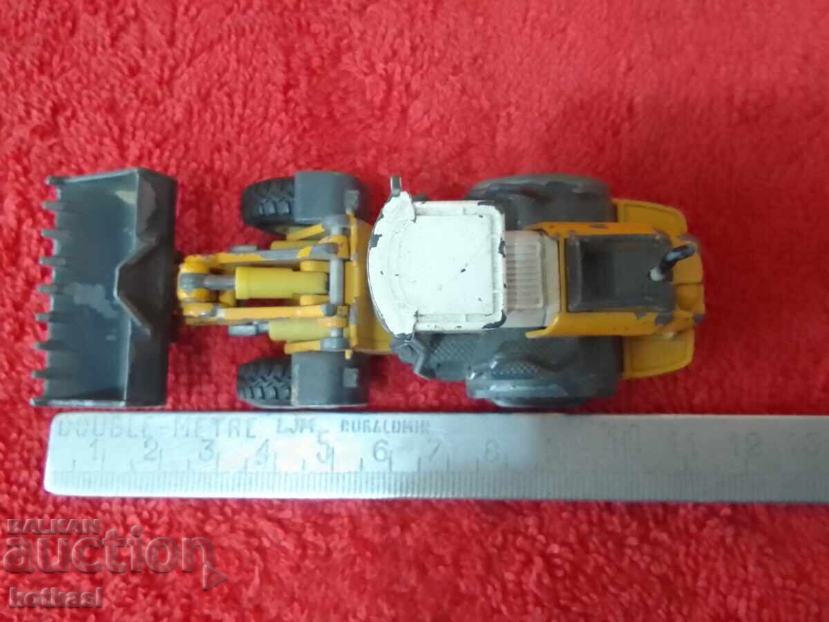 Siku Star Metal Model of a Wheel Loader, Germany with price 21.00 BGN | € 10.74
