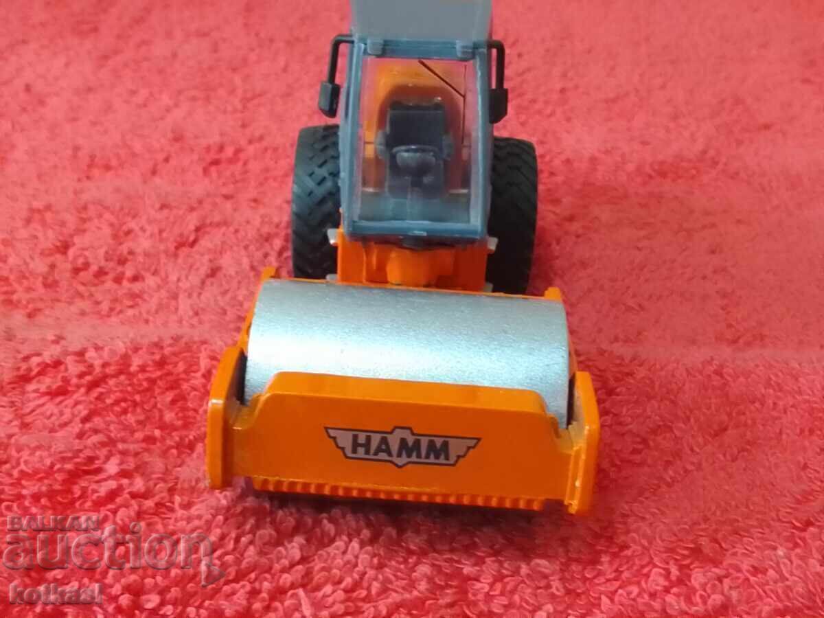 Delivery of Siku Metal Road Roller Model, Germany