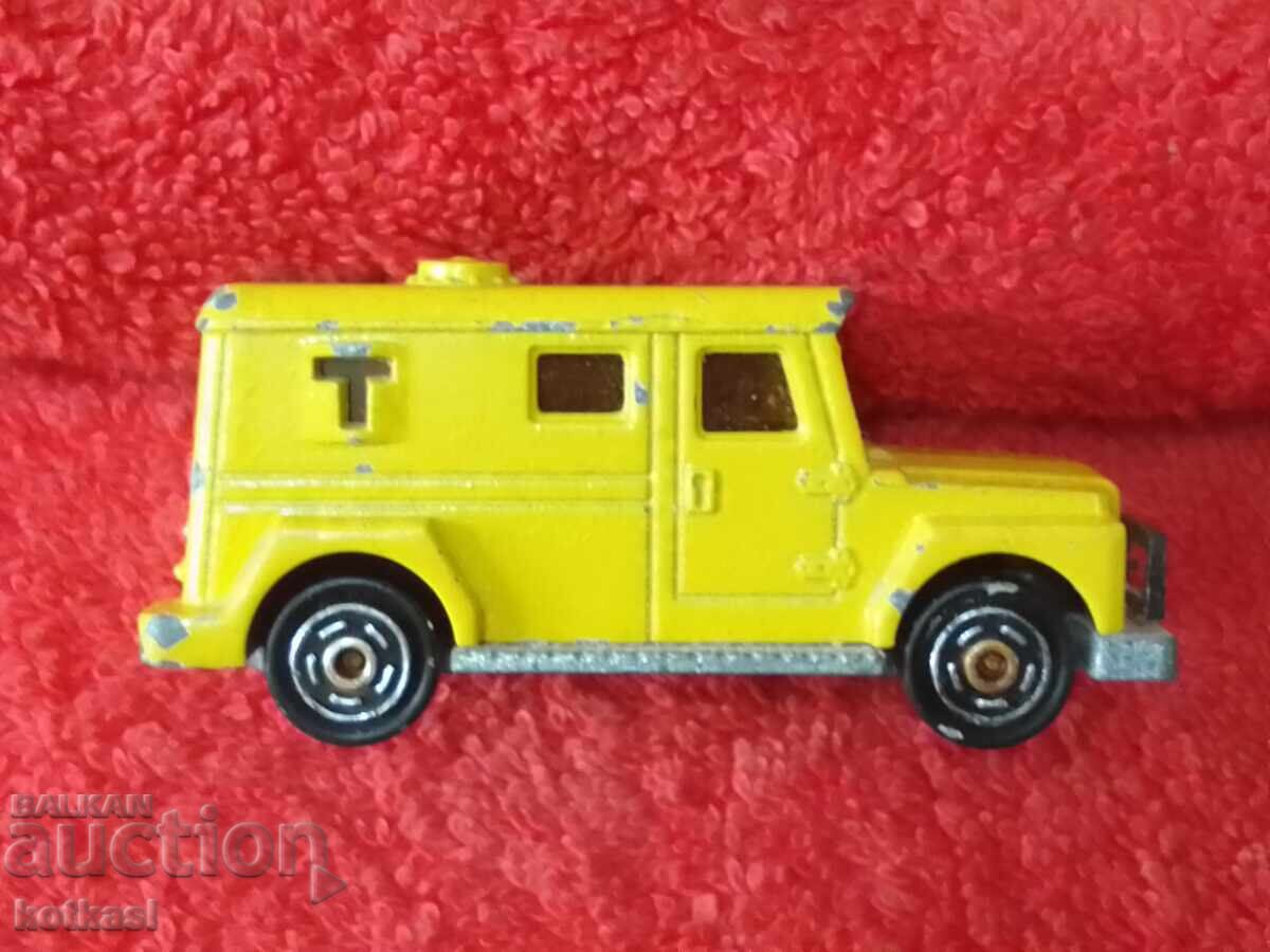 Delivery of Old metal car France Bank 1/57 Majorette