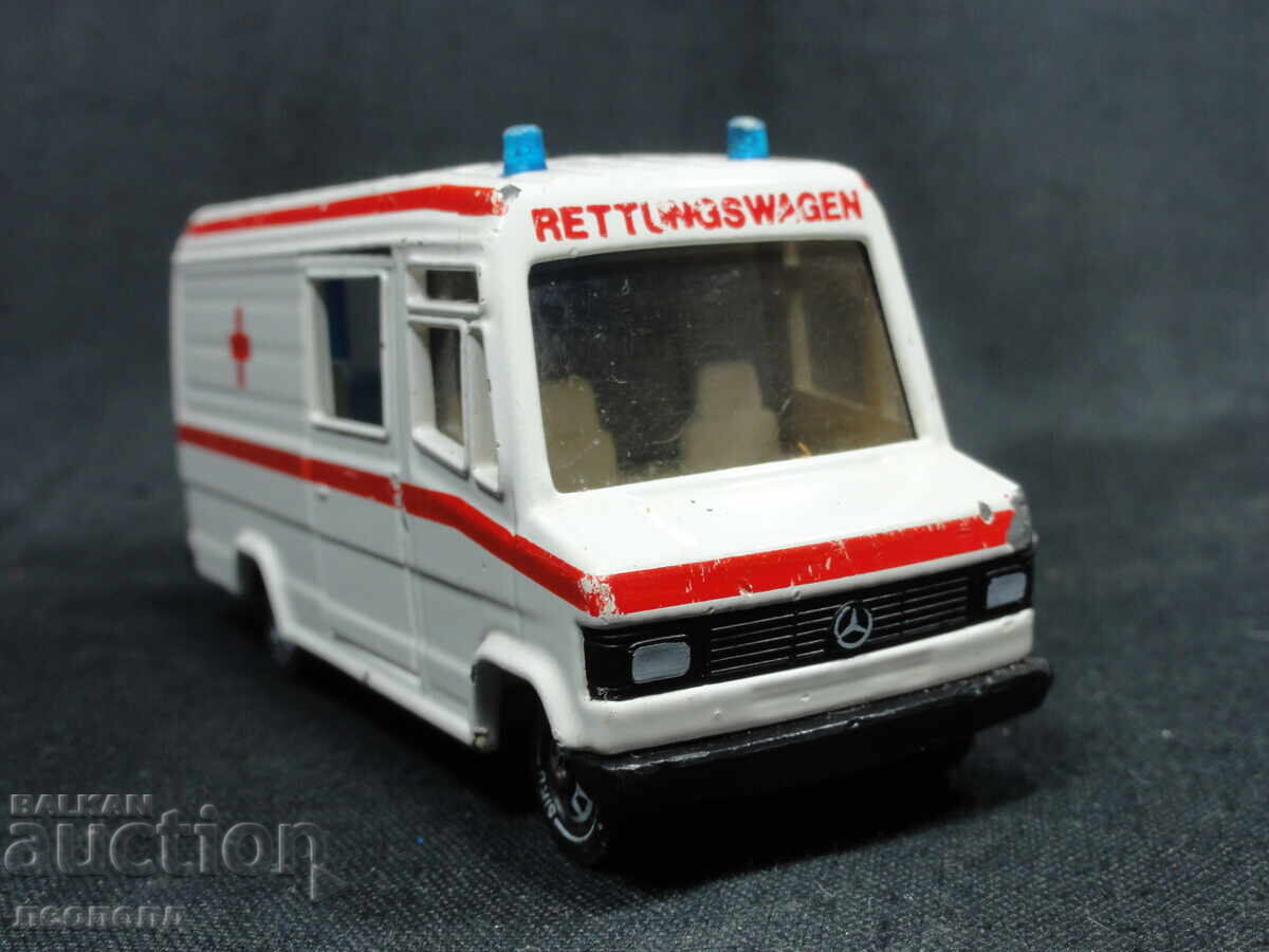 OLD RETRO METAL CAR SIKU GERMANY MERCEDES AMBULANCE - 5