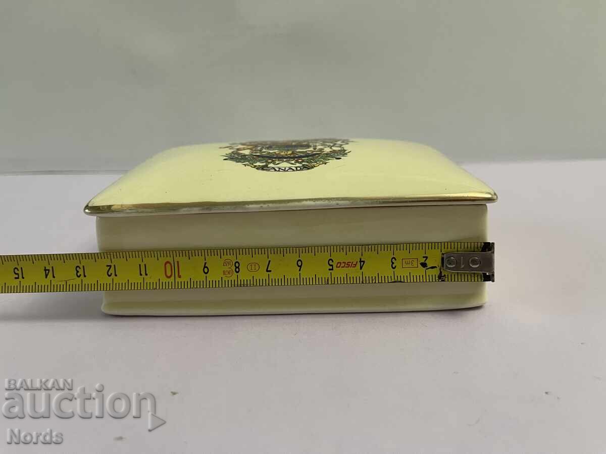 Доставка на Royal Winton Порцеланова кутийка Доставка на Royal Winton Порцеланова кутийка