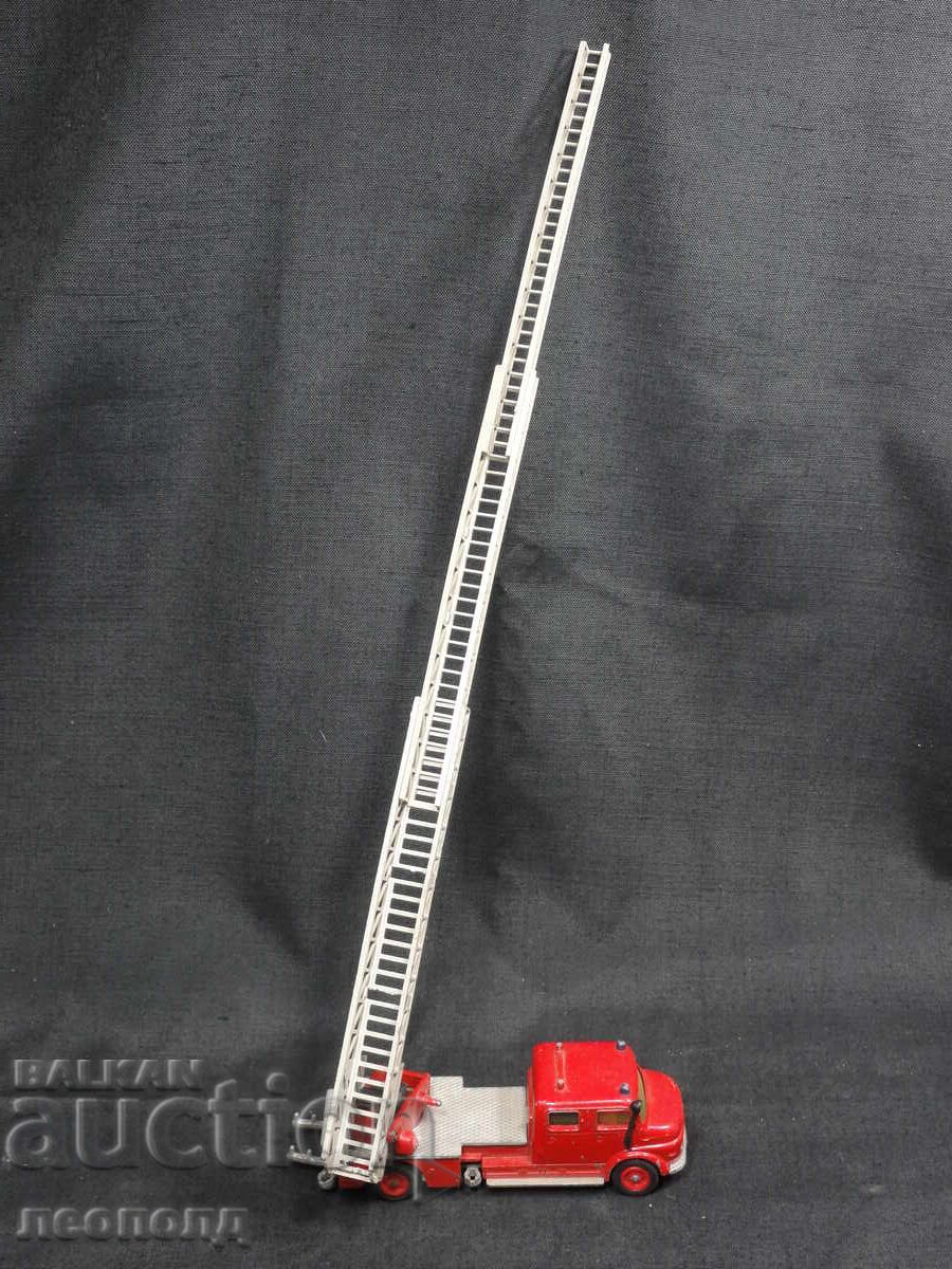 Παράδοση ΠΑΛΑΙΟ ΜΕΤΑΛΛΙΚΟ ΡΕΤΡΟ ΑΜΑΞΙ SIKU GERMANY MERCEDES ΠΥΡΟΣΒΕΣΤΙΚΟ