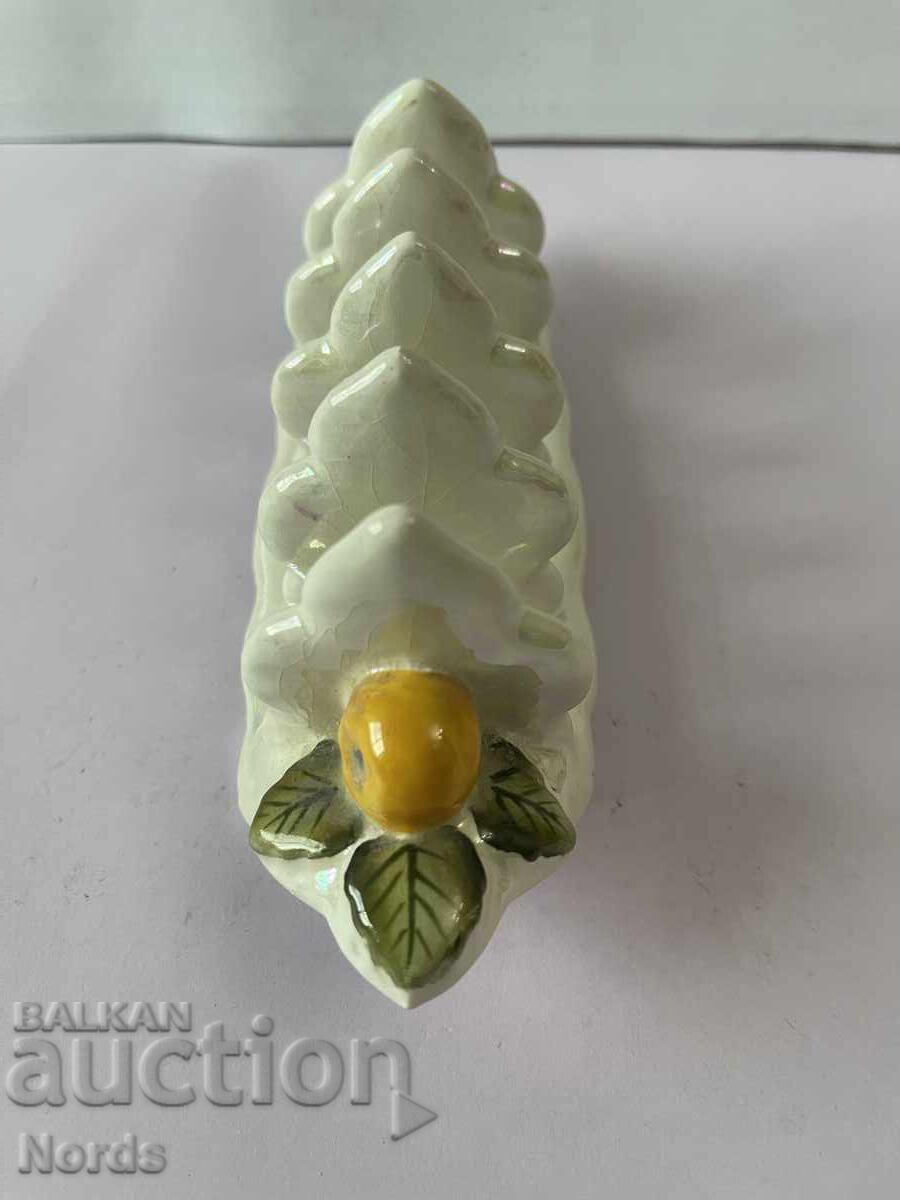 Порцеланова поставка за препечени филийки с цена 7.30 лв. | € 3.73 Порцеланова поставка за препечени филийки с цена 7.30 лв. | € 3.73