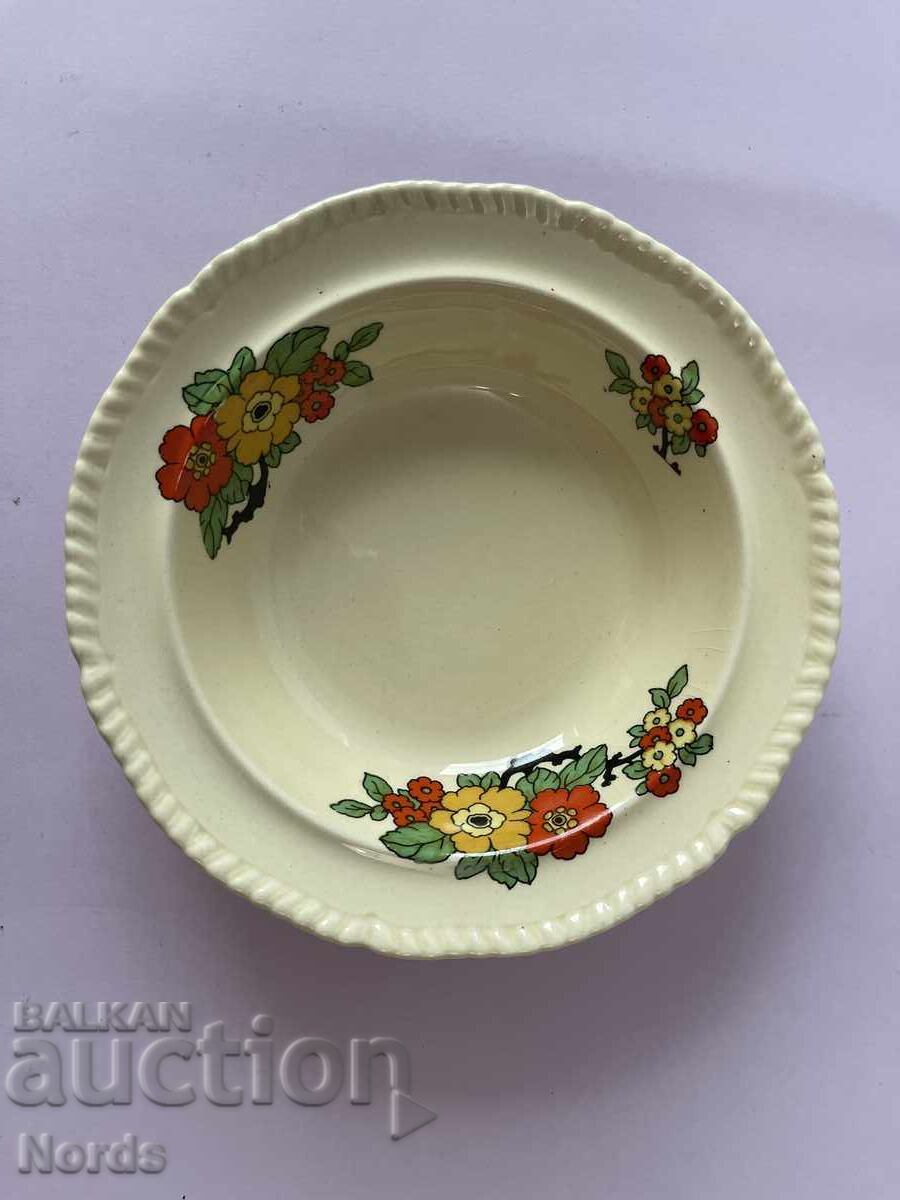 Vintage porcelain bowl with price 4.50 BGN | € 2.30 Vintage porcelain bowl with price 4.50 BGN | € 2.30