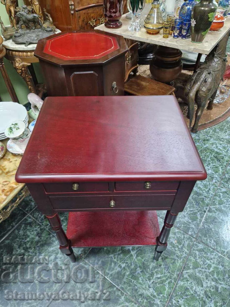 Delivery of Beautiful antique English wooden console table