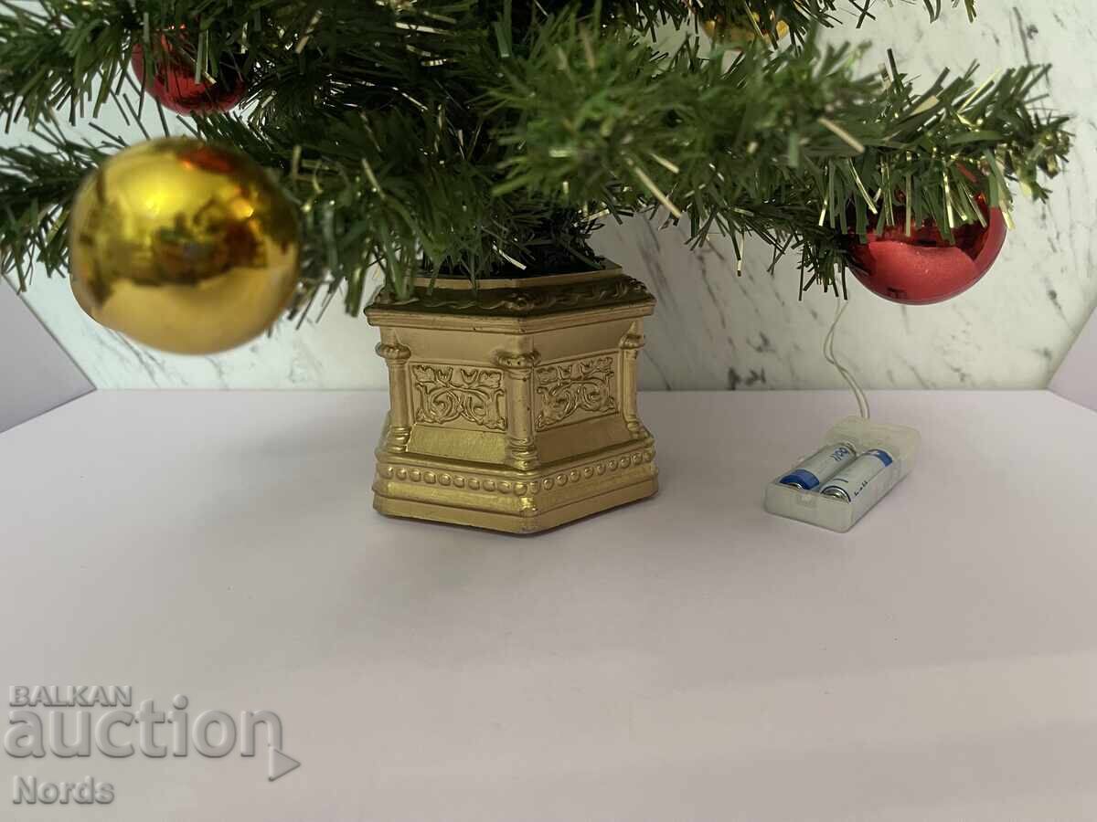 Аукцион Коледна елха Аукцион Коледна елха