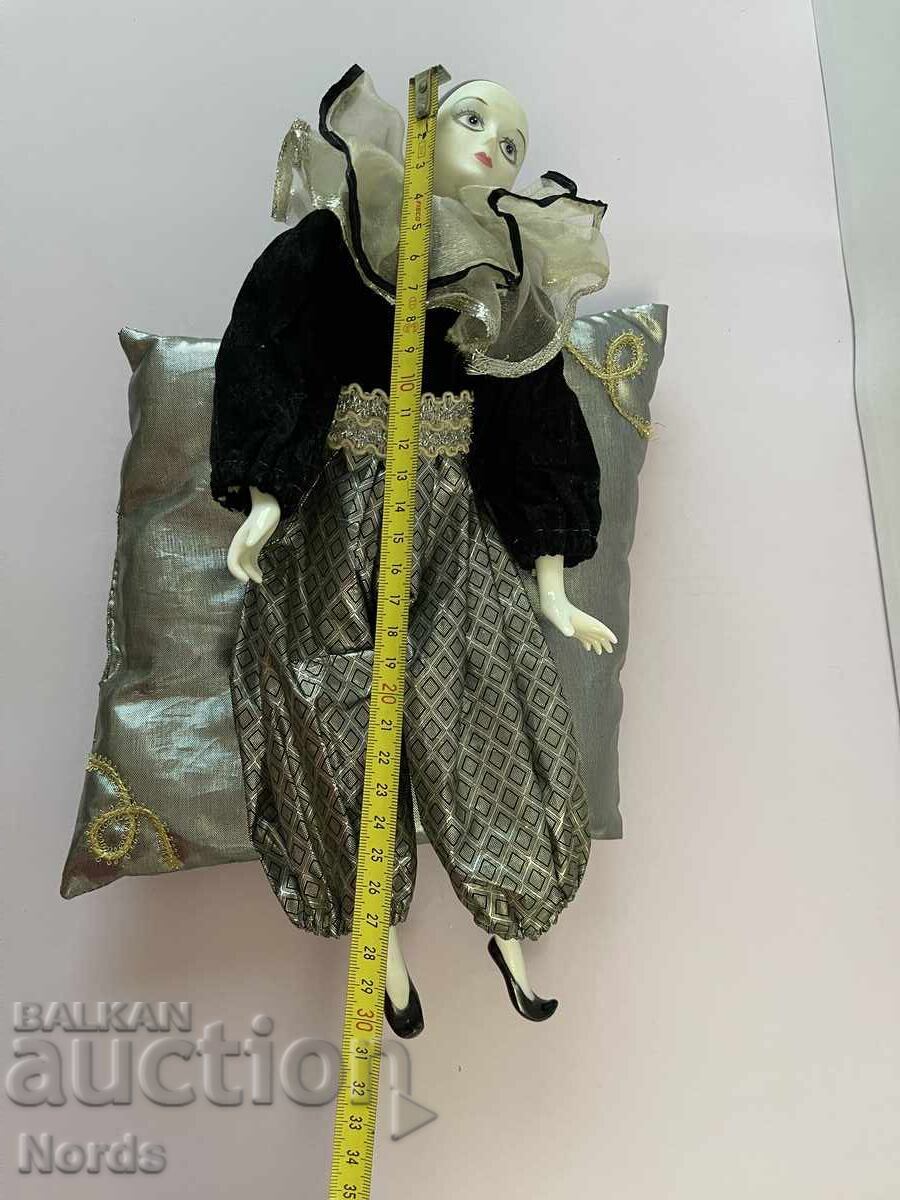 Delivery of Harlequin Doll Delivery of Harlequin Doll