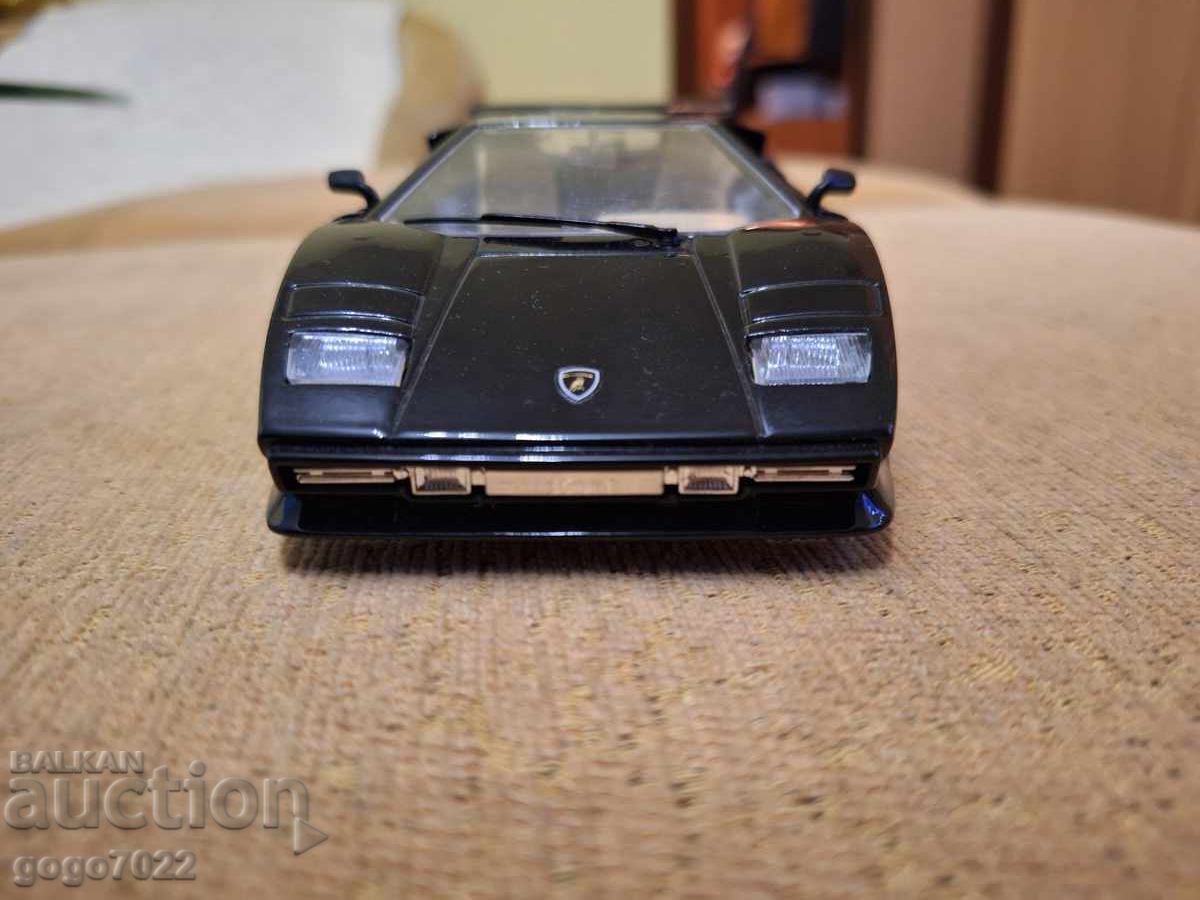 Аукцион LAMBORGHINI COUNTACH 1988 Bburago Italy 1/24 Аукцион LAMBORGHINI COUNTACH 1988 Bburago Italy 1/24